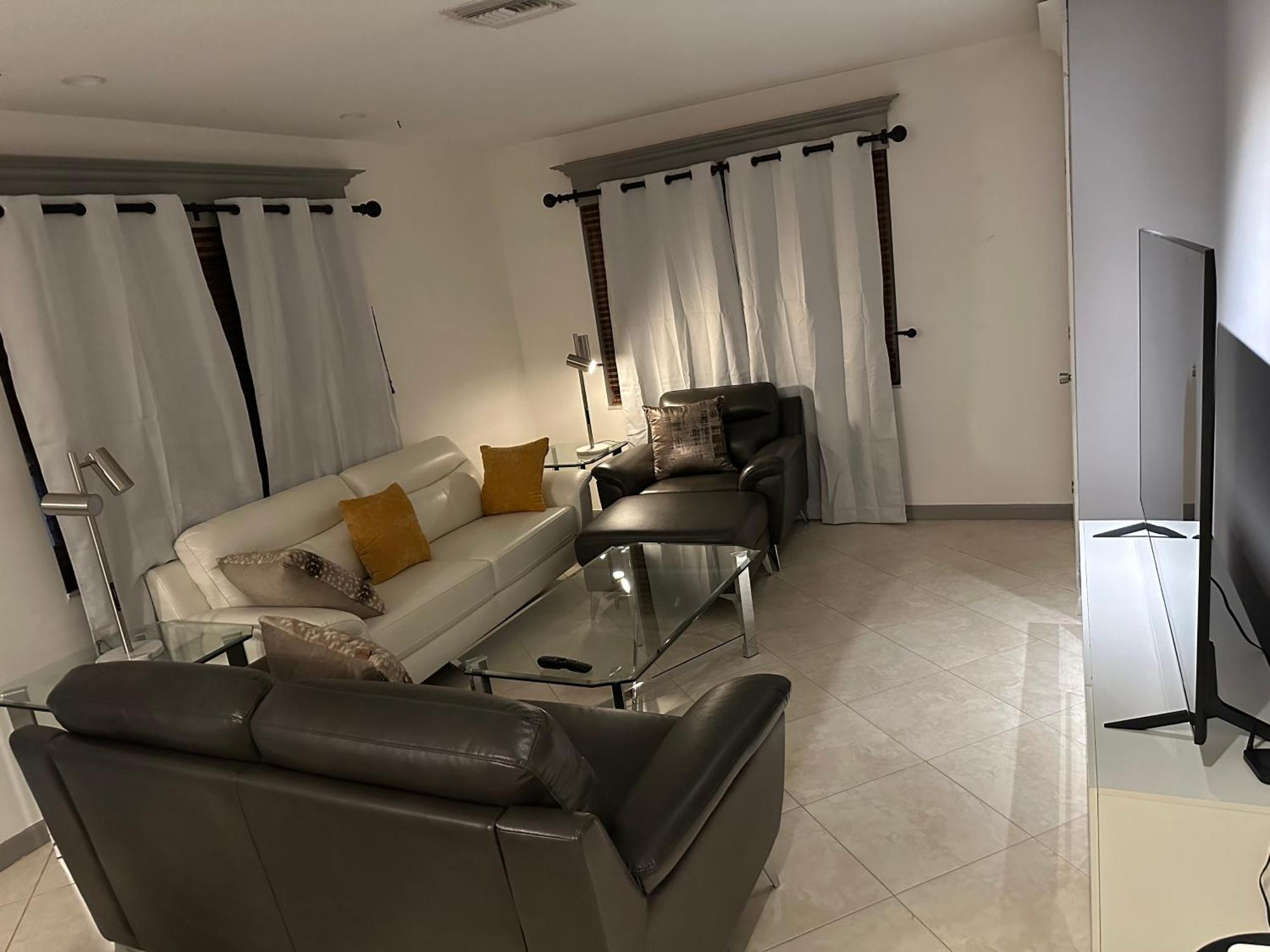 Elles Place Hotel Fort Lauderdale Exterior photo